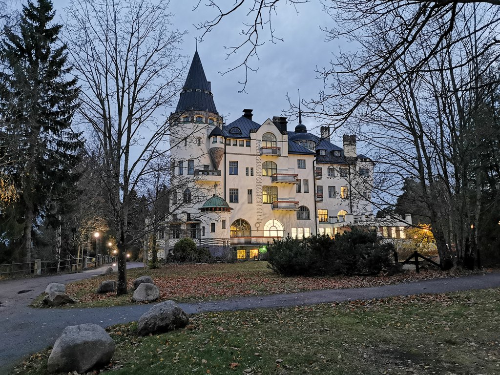 Valtionhotelli iltahamarassa – Vuoksenkalastuspuisto.fi